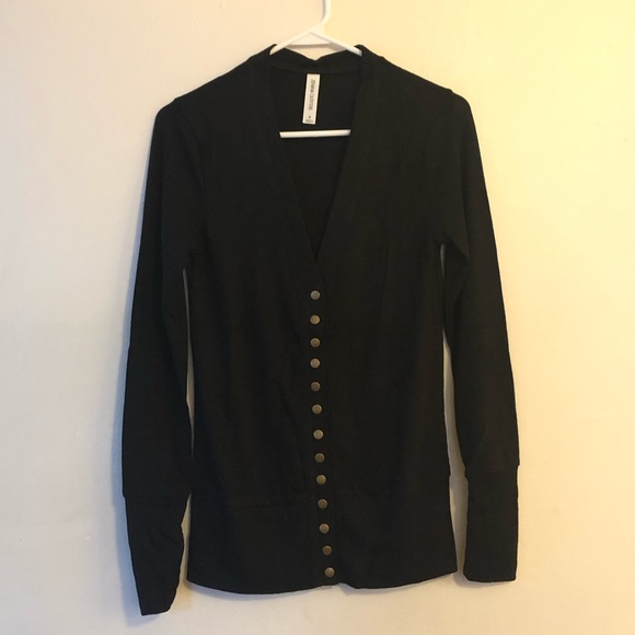 Black Snap Button Down Cardigan Sweater NEW - Picture 3 of 6